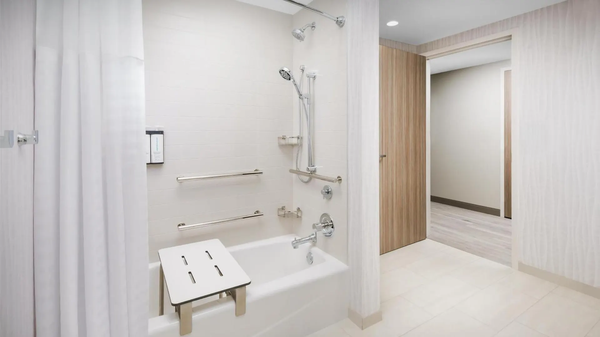 Hotel Hyatt Place Panama City Beach - Beachfront