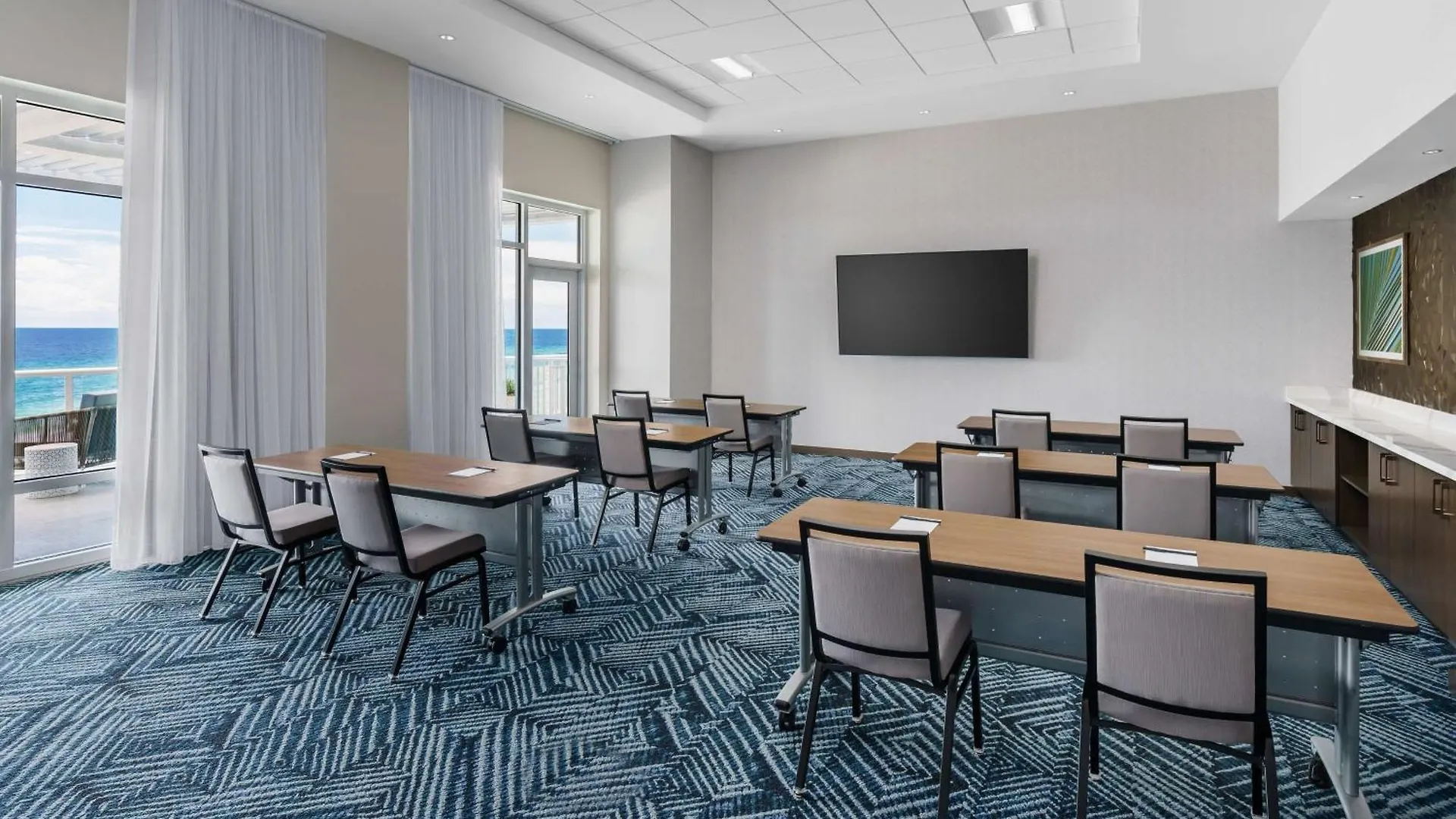 Hotel Hyatt Place Panama City Beach - Beachfront