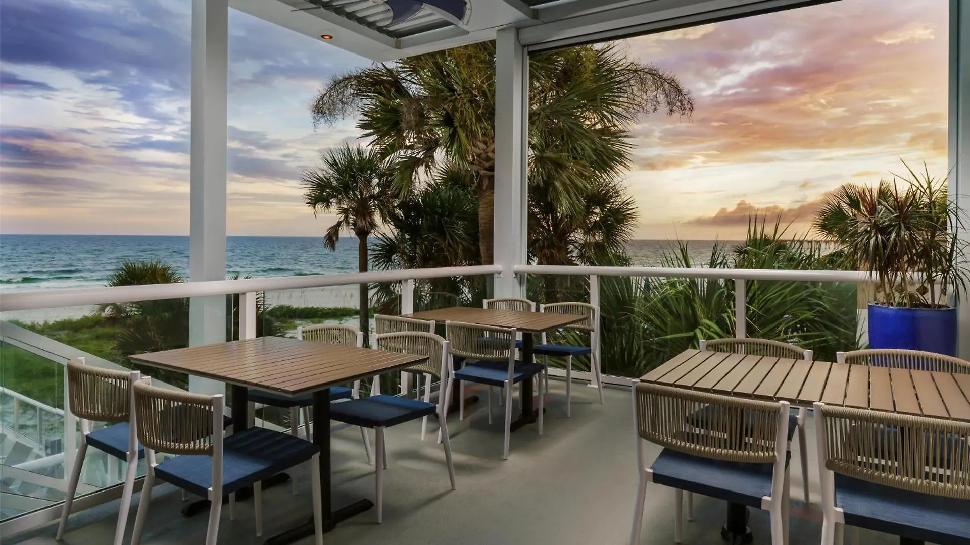 Hyatt Place Panama City Beach - Beachfront
